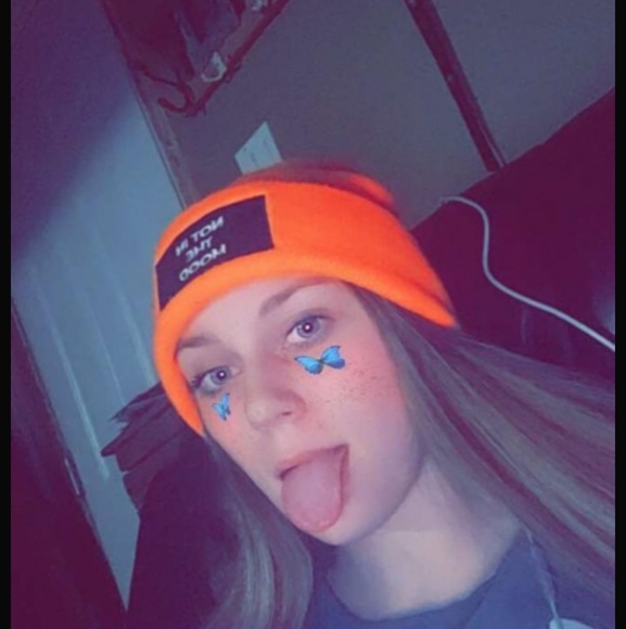 Meet your Posher, Kara - Picture 1 of 1